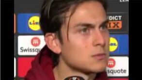 Dybala surpreende na 'flash interview' com um... 'portunhol' bastante apurado