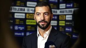 Simão Sabrosa e o novo duelo do Benfica com o Barcelona: «Temos uma equipa que está preparada»