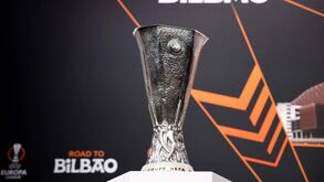 Ruben Amorim, José Mourinho e Paulo Fonseca já conhecem adversários nos 'oitavos' da Liga Europa