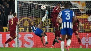 Bicicleta de Samu foi o melhor golo da jornada da Liga Europa