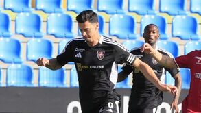 José Fonte mostra festa no balneário do Casa Pia: «Mais uma vitória. Vamos, gansos»