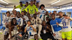 Marselha vacila em Auxerre e fica para trás na perseguição ao PSG