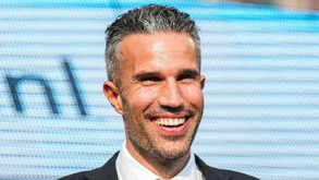 Oficial: Van Persie é o novo treinador do Feyenoord