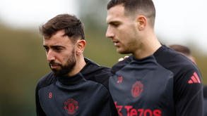 «Isto para mim são os Confusos.com»: Alan Shearer critica Bruno Fernandes e Dalot