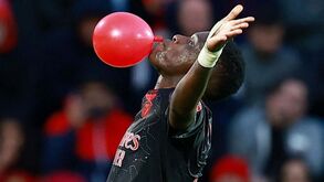 Amigos, amigos, futebol à parte: Bruma quer encher o balão e ajudar a arrumar clube onde foi muito feliz