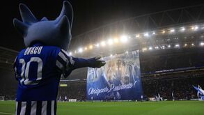 «Obrigado, presidente»: a tarja de homenagem a Pinto da Costa antes do FC Porto-V. Guimarães