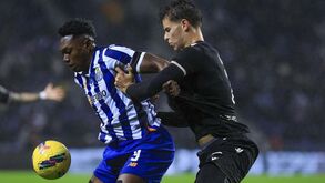 Manchester United a tirar notas no Dragão