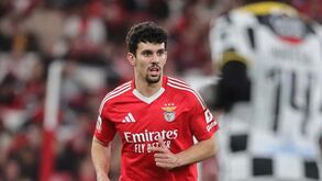 Tomás Araújo regressa à direita