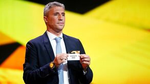 Sem treinador há 54 dias: Botafogo tenta convencer Hernán Crespo