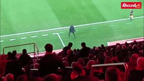 Bruno Lage numa pilha de nervos: da fúria com Amdouni ao relógio mostrado ao... quarto árbitro