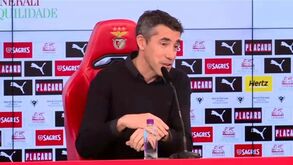 Bruno Lage explica protestos a apontar para o relógio: «Veio-me à memória o jogo com o Barcelona...»