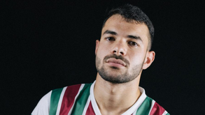 E. Amadora empresta médio Daniel Cabral aos brasileiros do Remo