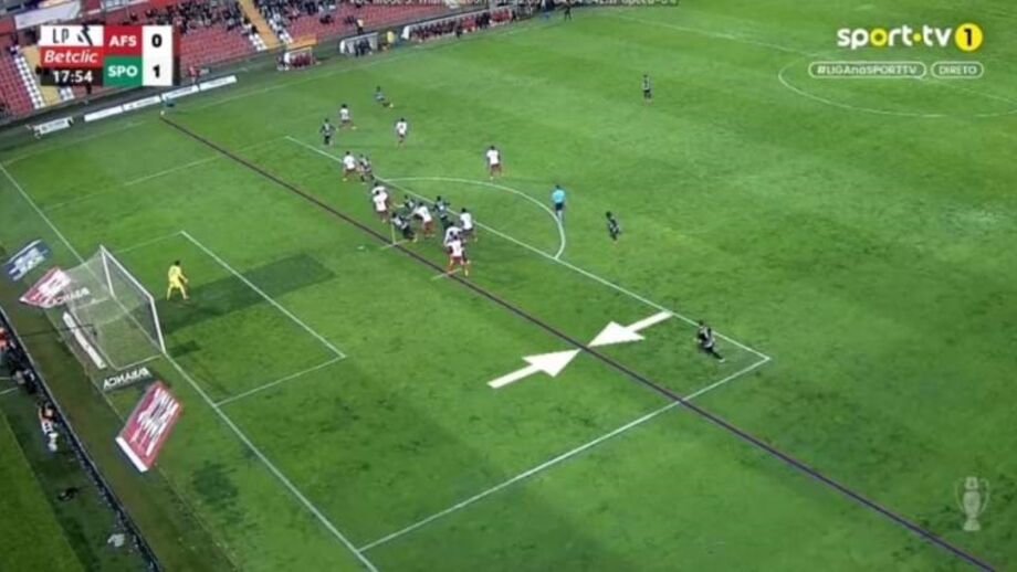 VAR reverte decisão do árbitro e dá golo ao Sporting: Diomande estava em posição legal