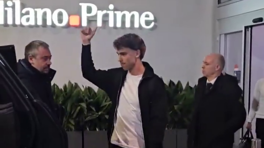 Avançado português vai reforçar os rossoneri por empréstimo do Chelsea