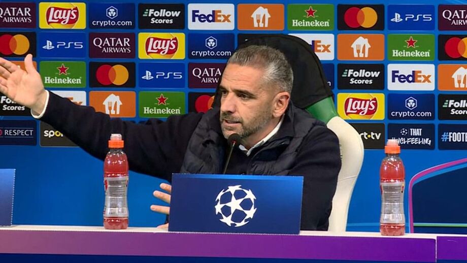 Treinador do Sporting questionado sobre a situação do avançado sueco