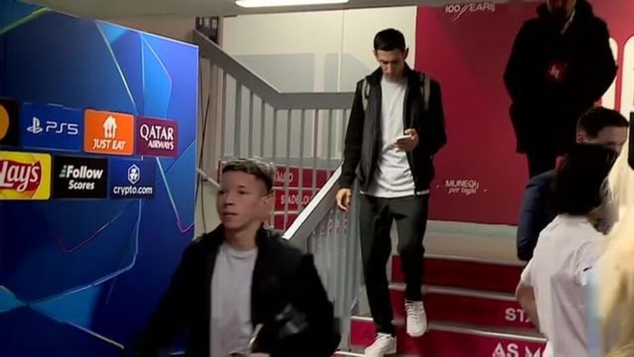 Avançado argentino teve de ser substituído 20 minutos após entrar em campo