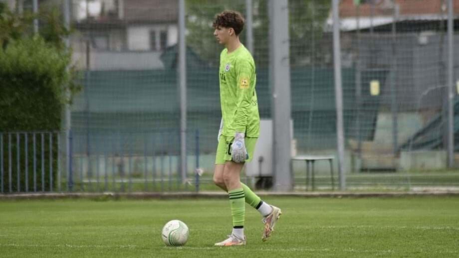 Sporting inscreve jovem guarda-redes com nacionalidade sérvia e eslovaca