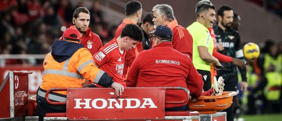 Alarme com lesões: Manu Silva e Bah podem ter época em risco