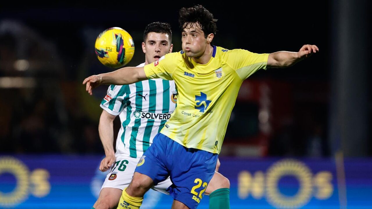 Pablo Gozálbez em ação pelo Arouca
