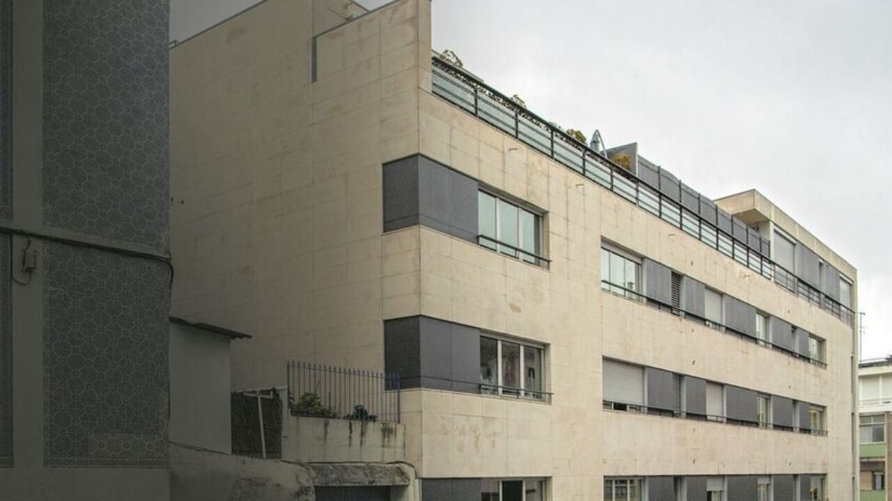 Prédio dos dois apartamentos de Luís Montenegro e dos filhos, na Travessa do Possolo em Lisboa