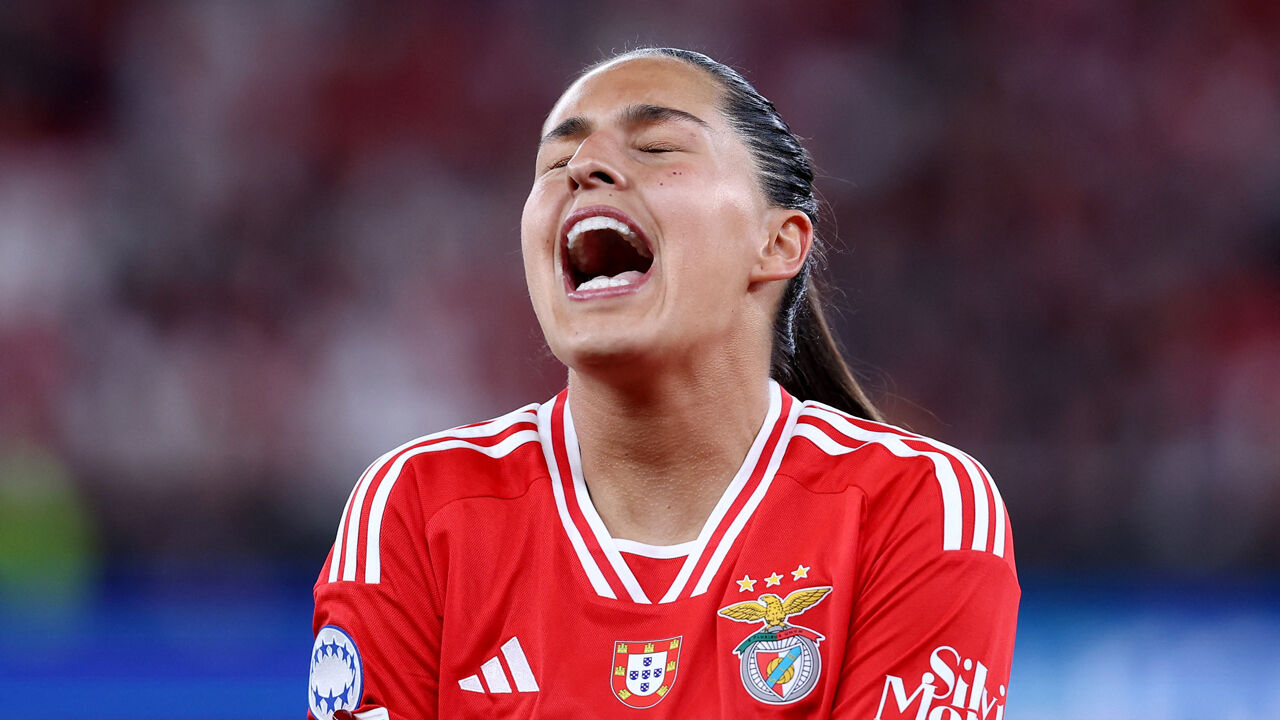Kika Nazareth com a camisola do Benfica