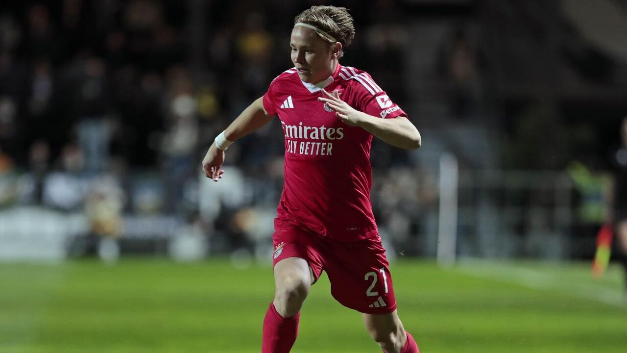 Schjelderup em ação pelo Benfica