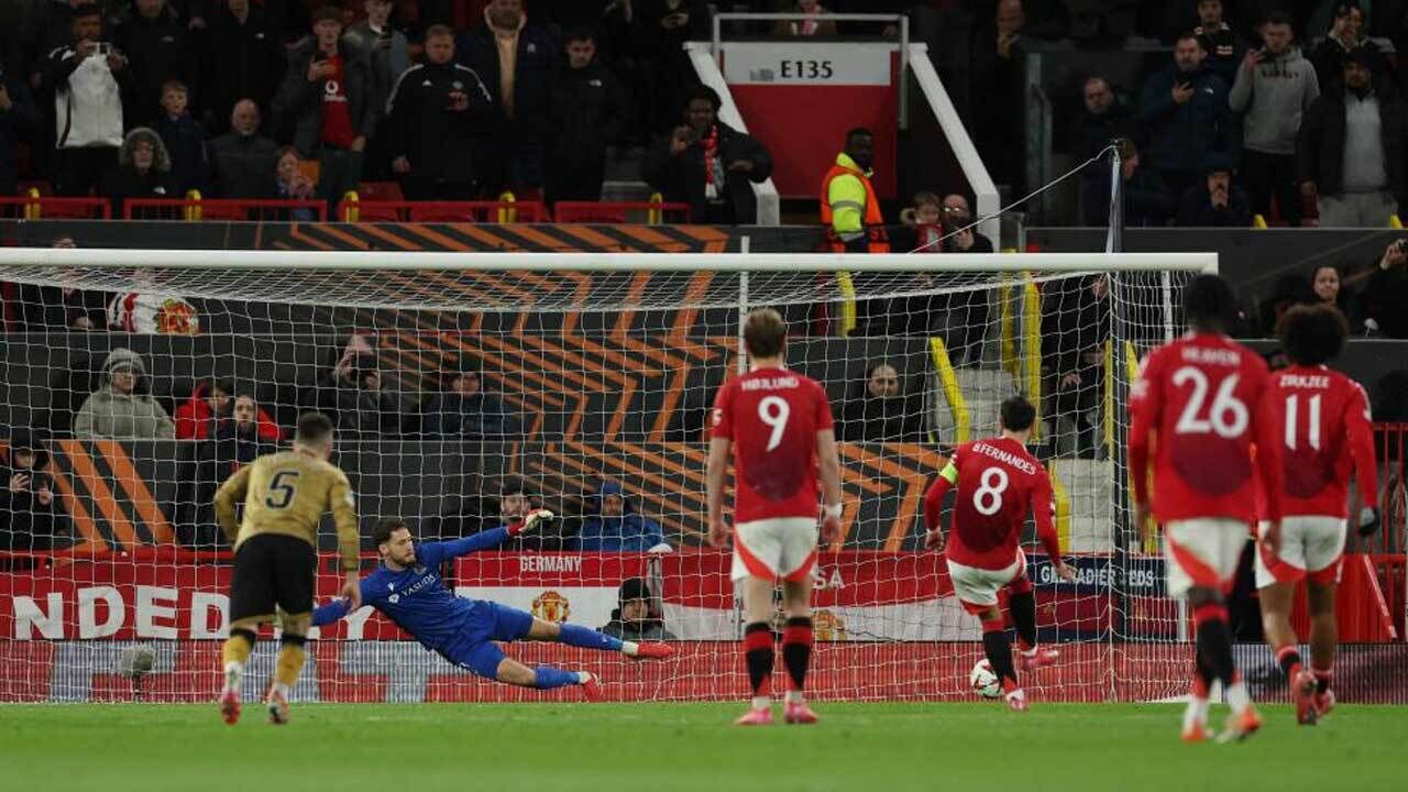 Bruno Fernandes apontou um hat trick frente à Real Sociedad.