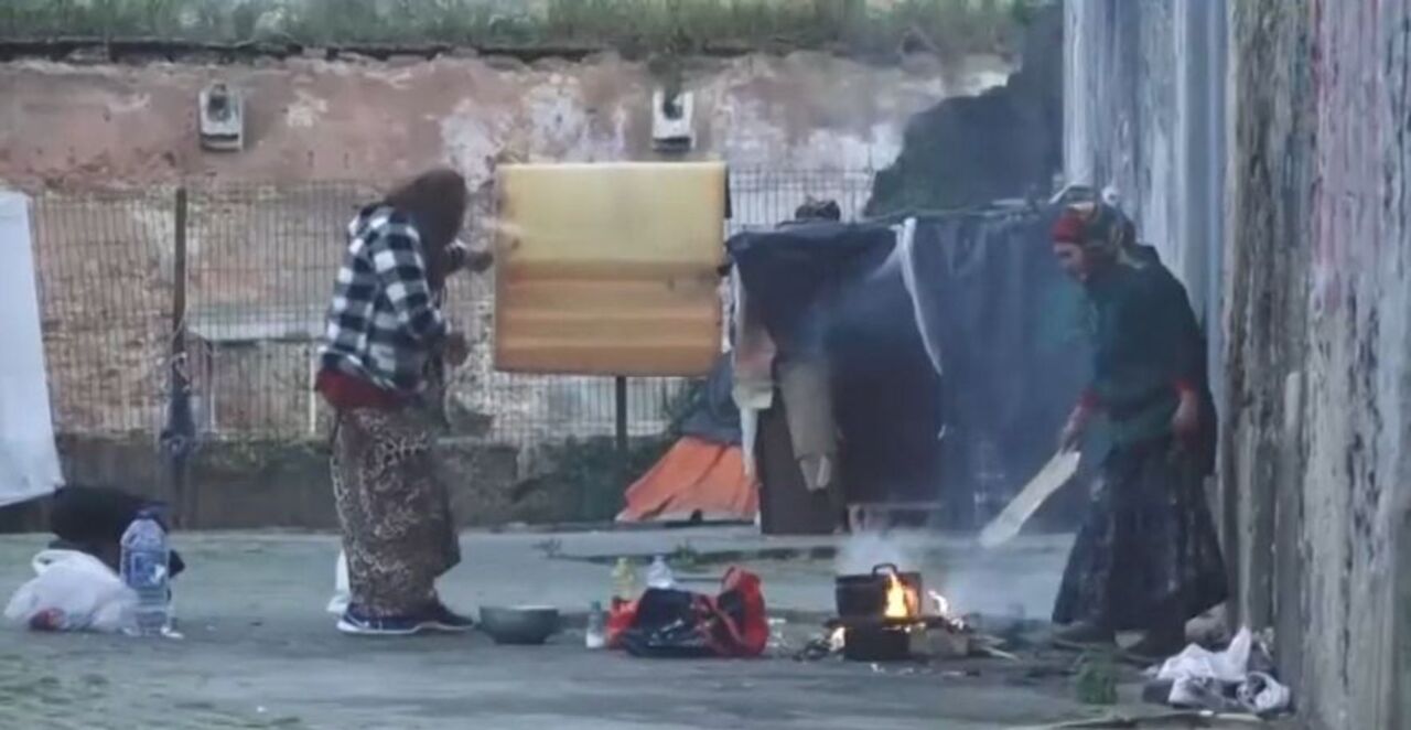 Grupo de cidadãos romenos vive em condições sub-humanas em Almada