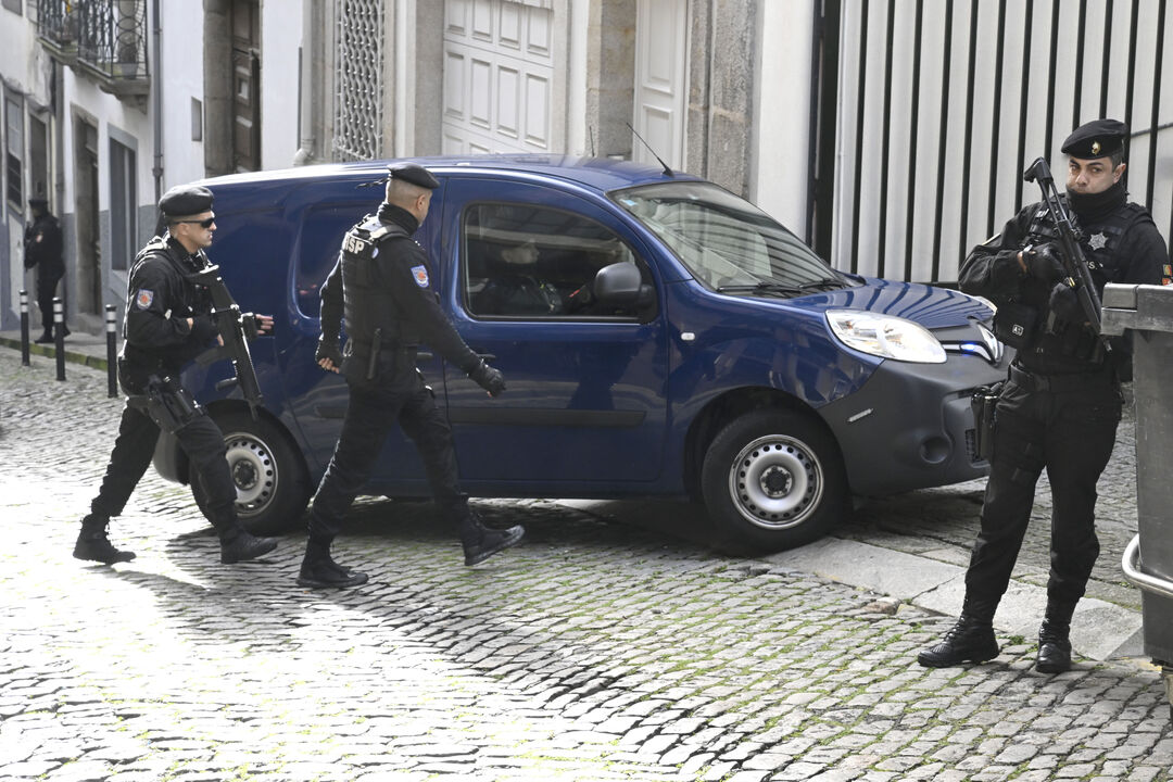 Fernando Madureira à chegada ao tribunal para o início do julgamento