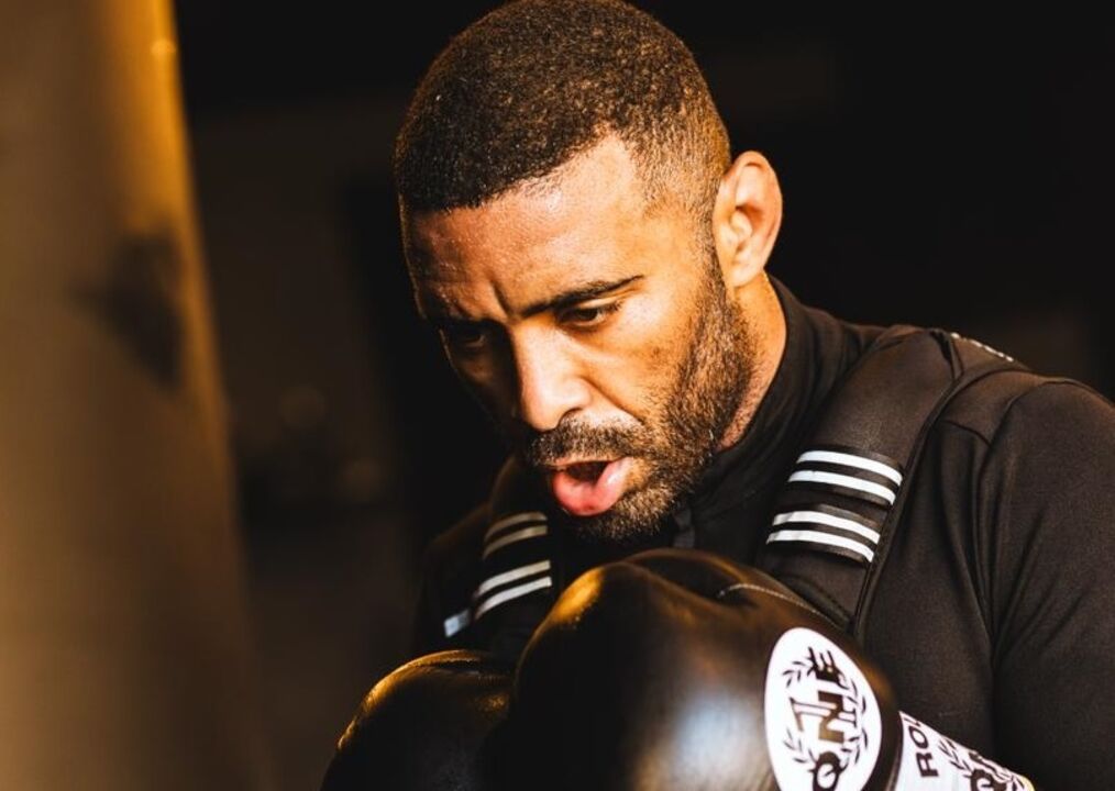 Pugilista de 37 anos brilhou na Colômbia