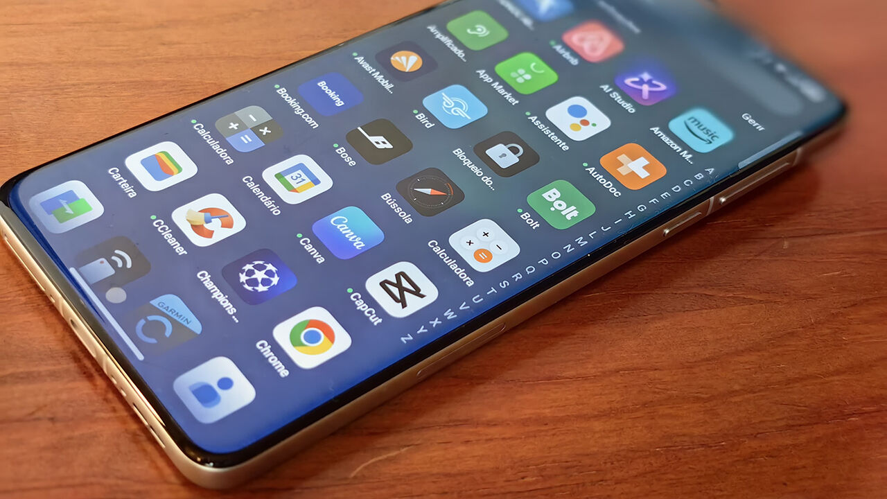 Com o menu aberto, a fluidez é muito satisfatória