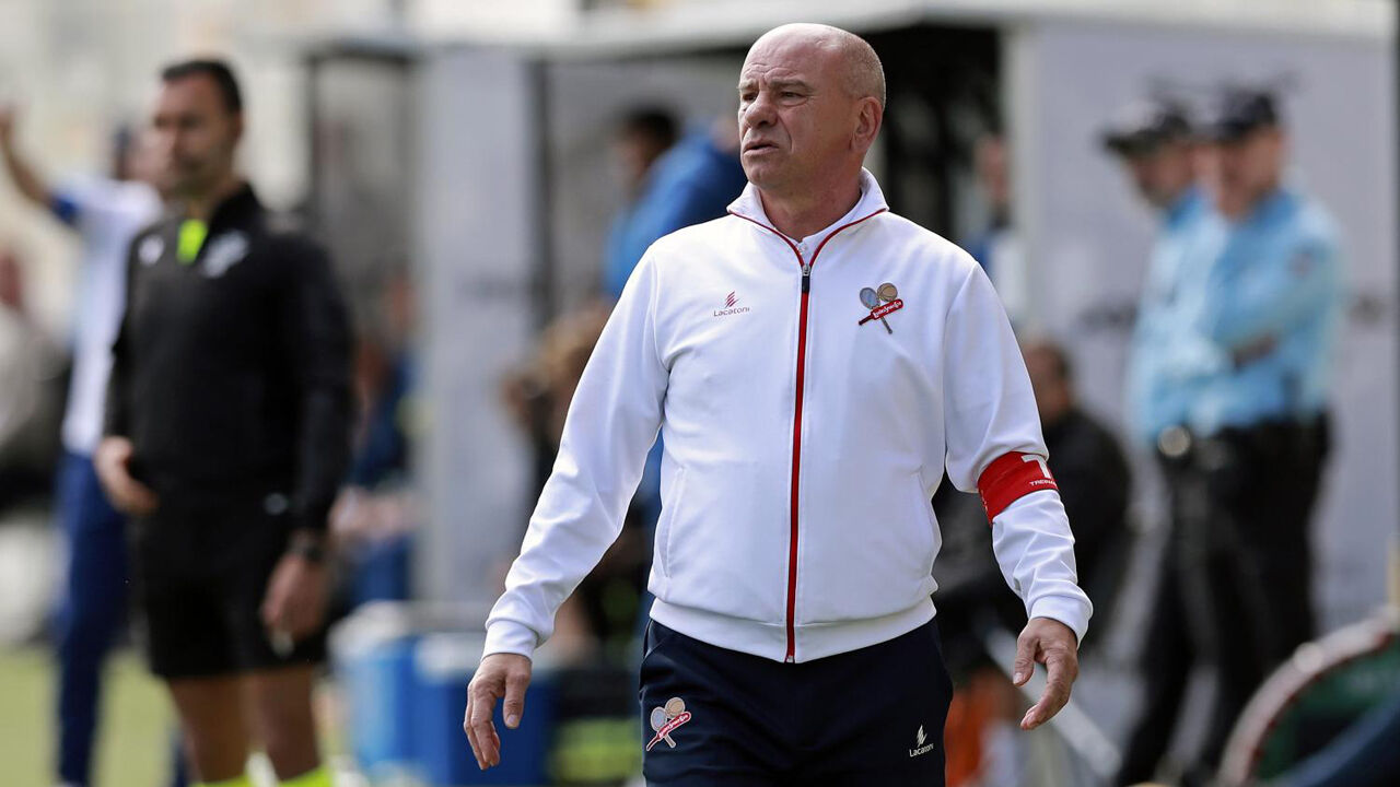 José Mota regressa ao banco do Leixões após cumprir castigo