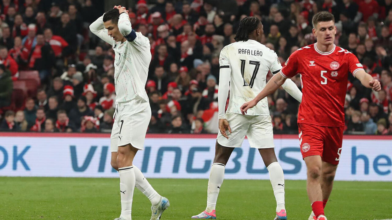 Cristiano Ronaldo em ação frente à Dinamarca