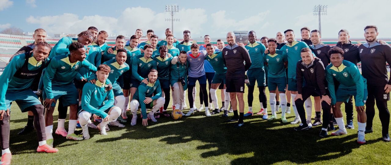 Pedro com o plantel tricolor
