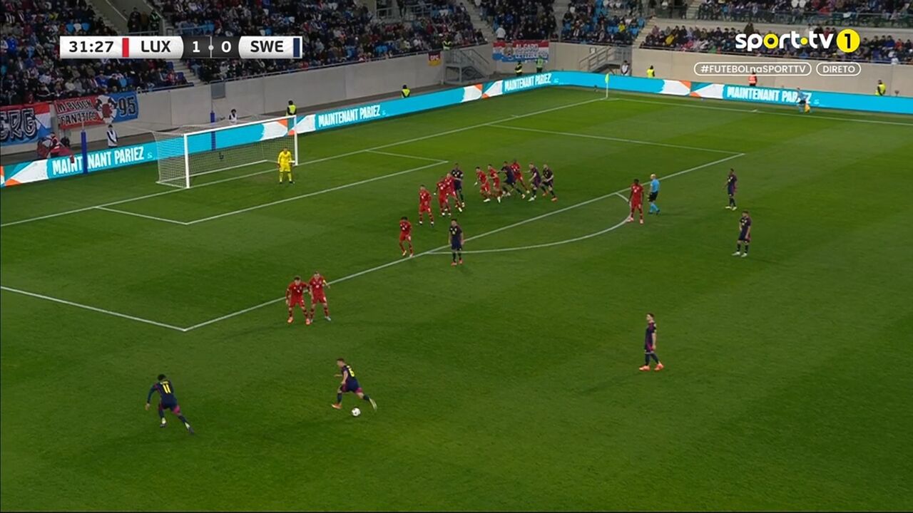 O lance entre Dahl e  Barreiro ainda na 1.º parte do jogo