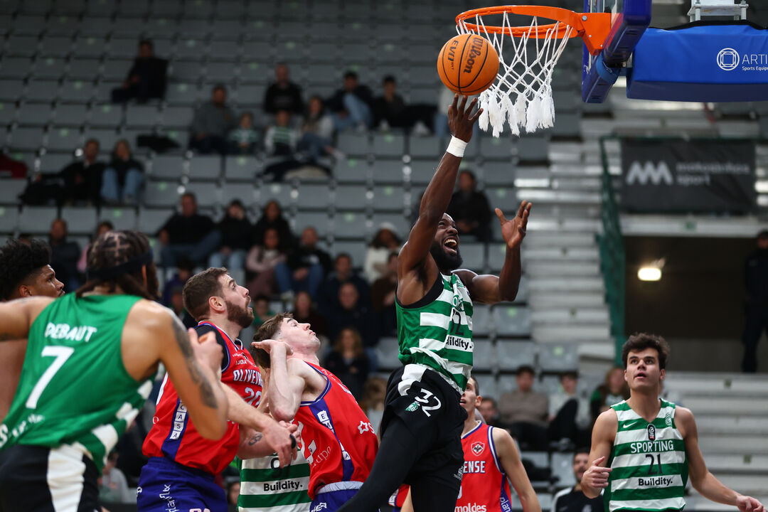 Sporting avança para a final