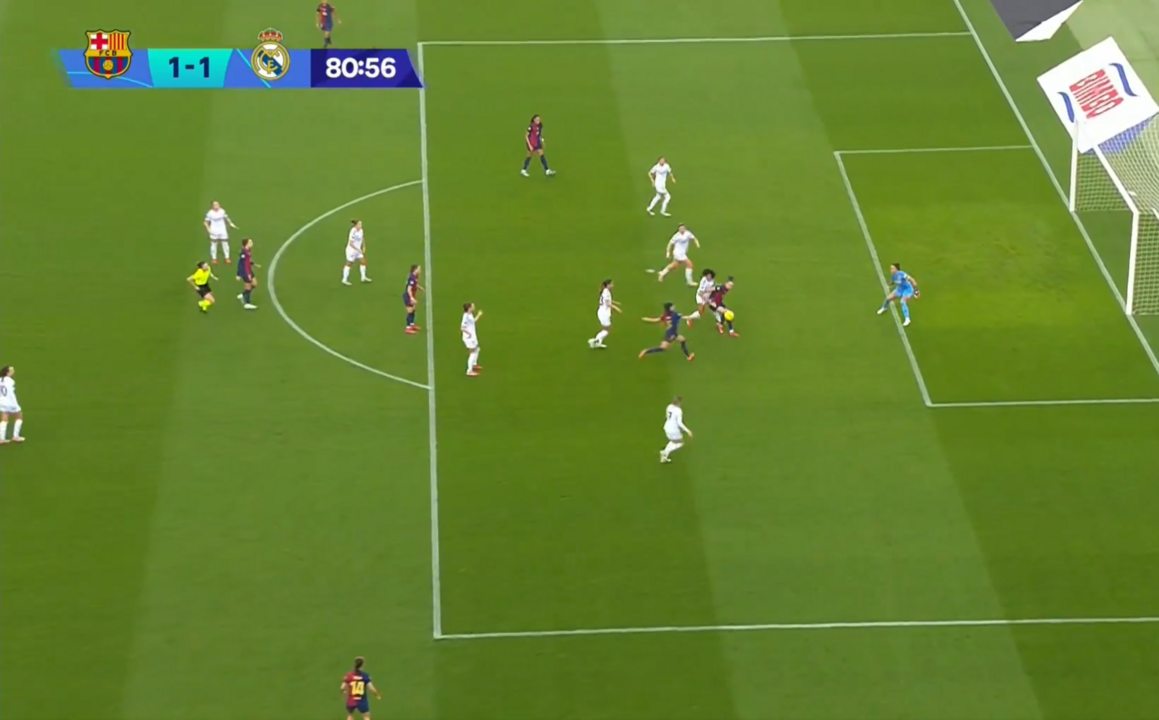 O lance do golo invalidado ao Barcelona