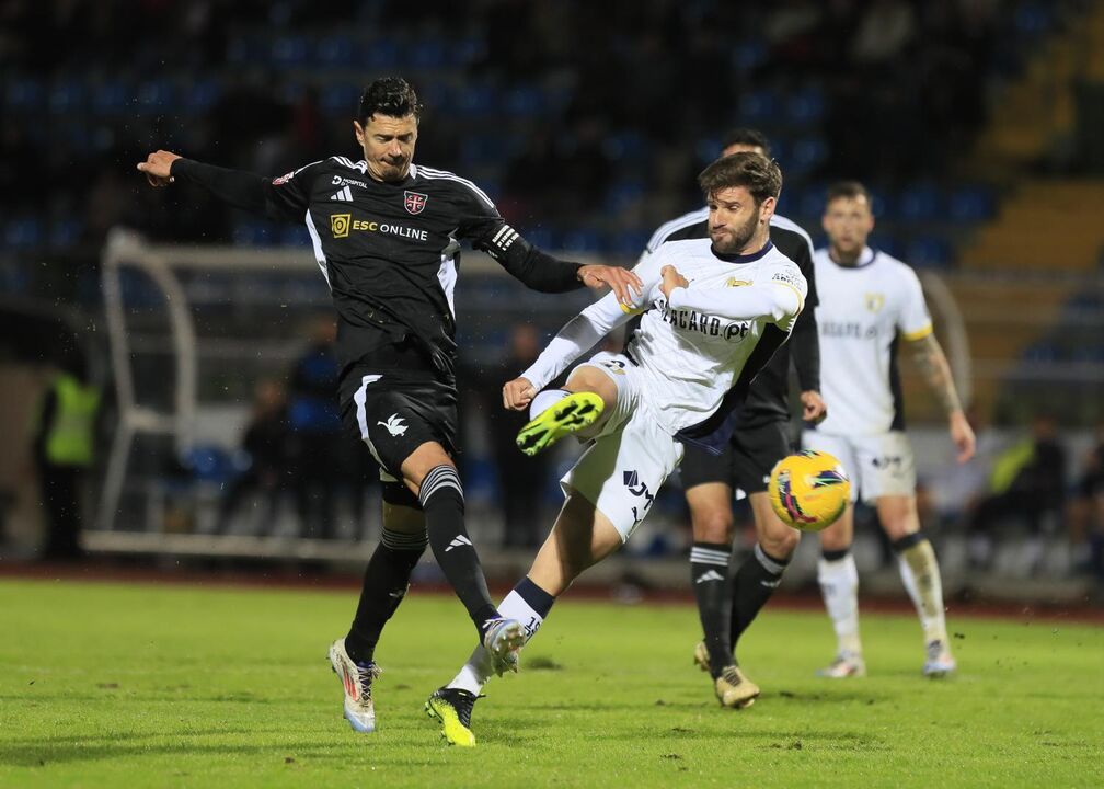 José Fonte cumpre 1.ª época no Casa Pia e é capitão