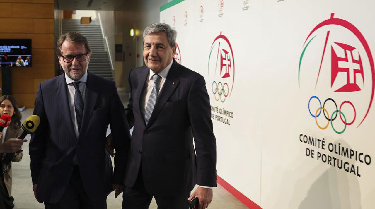 Fernando Gomes na tomada de posse como presidente do COP, com Luís Neves, diretor nacional da PJ, ao seu lado