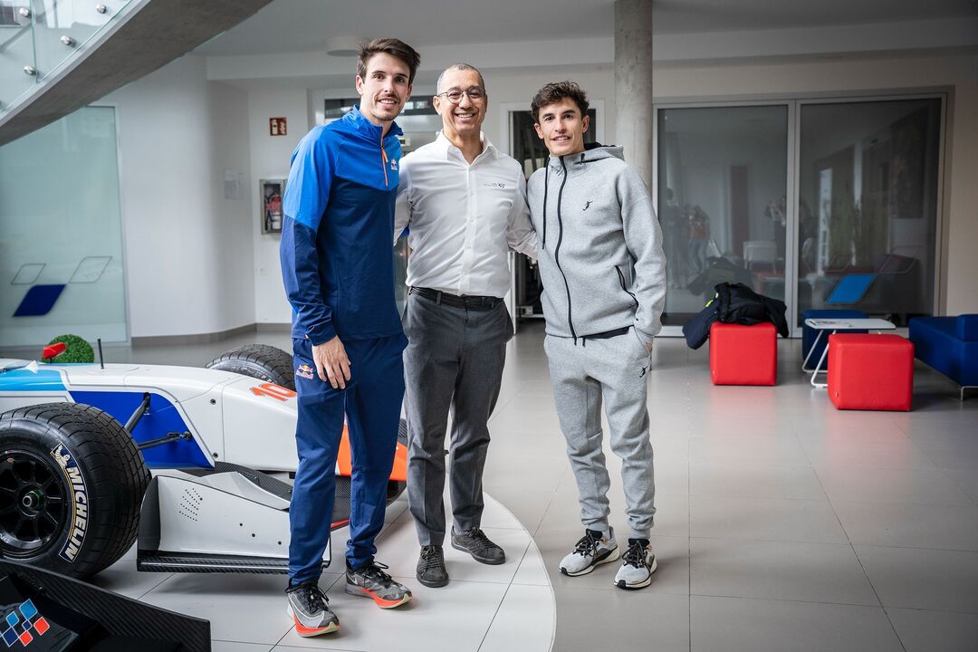 Emiliano Ventura e irmãos Márquez oficializam parceria de trabalho no MotoGP