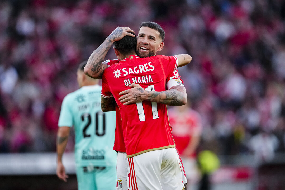 Di María com Otamendi