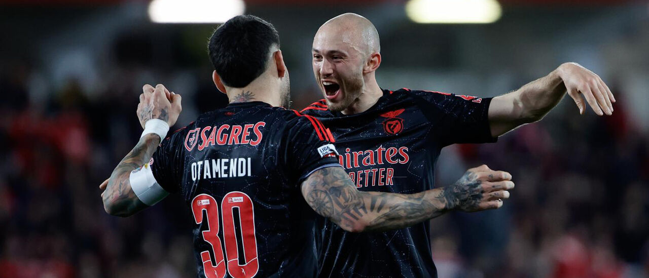 Aursnes festeja o golo inaugural com Otamendi