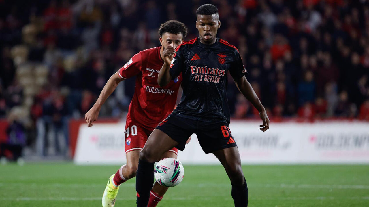 Florentino viu cartão amarelo a fechar (90+2') por falta sobre Cáseres