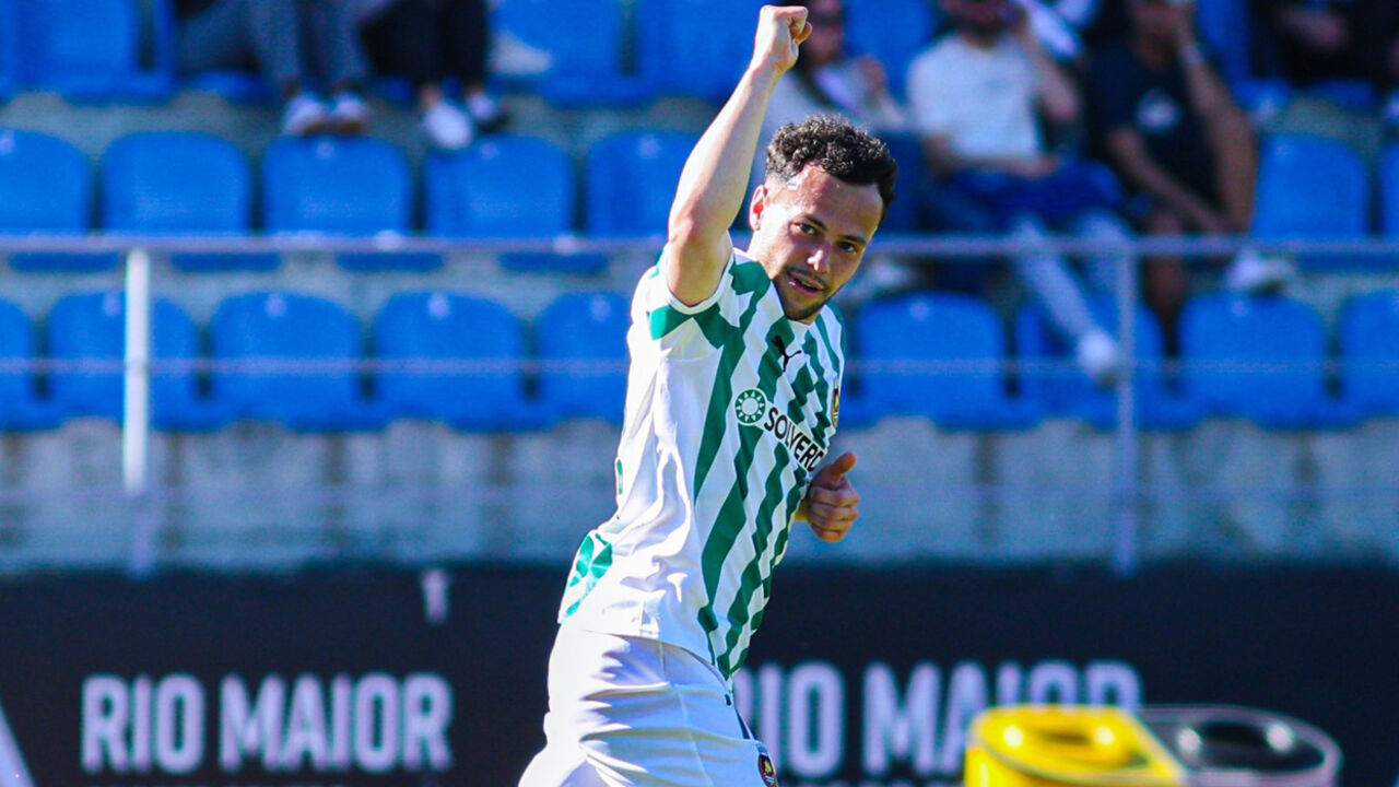 Tiago Morais festeja o golo do Rio Ave