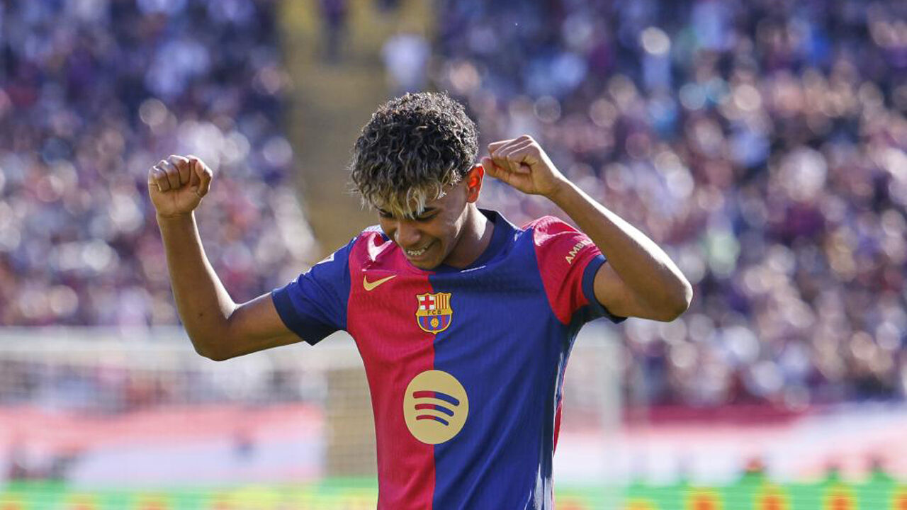 Lamine Yamal festeja o golo inaugural do Barça