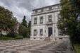 A fachada do Palacete de São Bento fotografada em 2024
