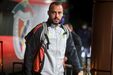 Arthur Cabral a sair do autocarro do Benfica