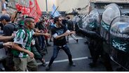Protestos nas ruas de Buenos Aires
