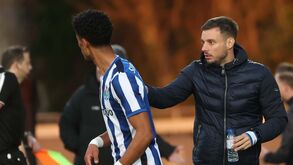 A beleza do futebol  é de consumo interno