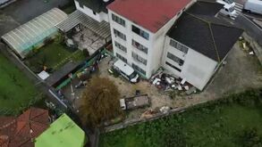 Repórter Sábado: Antigo Externato Novos Rumos em Massamá transforma-se em habitação precária para dezenas de imigrantes